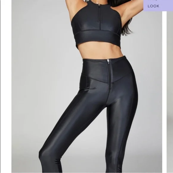Bandier All Access Ultra High Rise Zip Front Leggings in Black Shine size XS - Picture 4 of 11